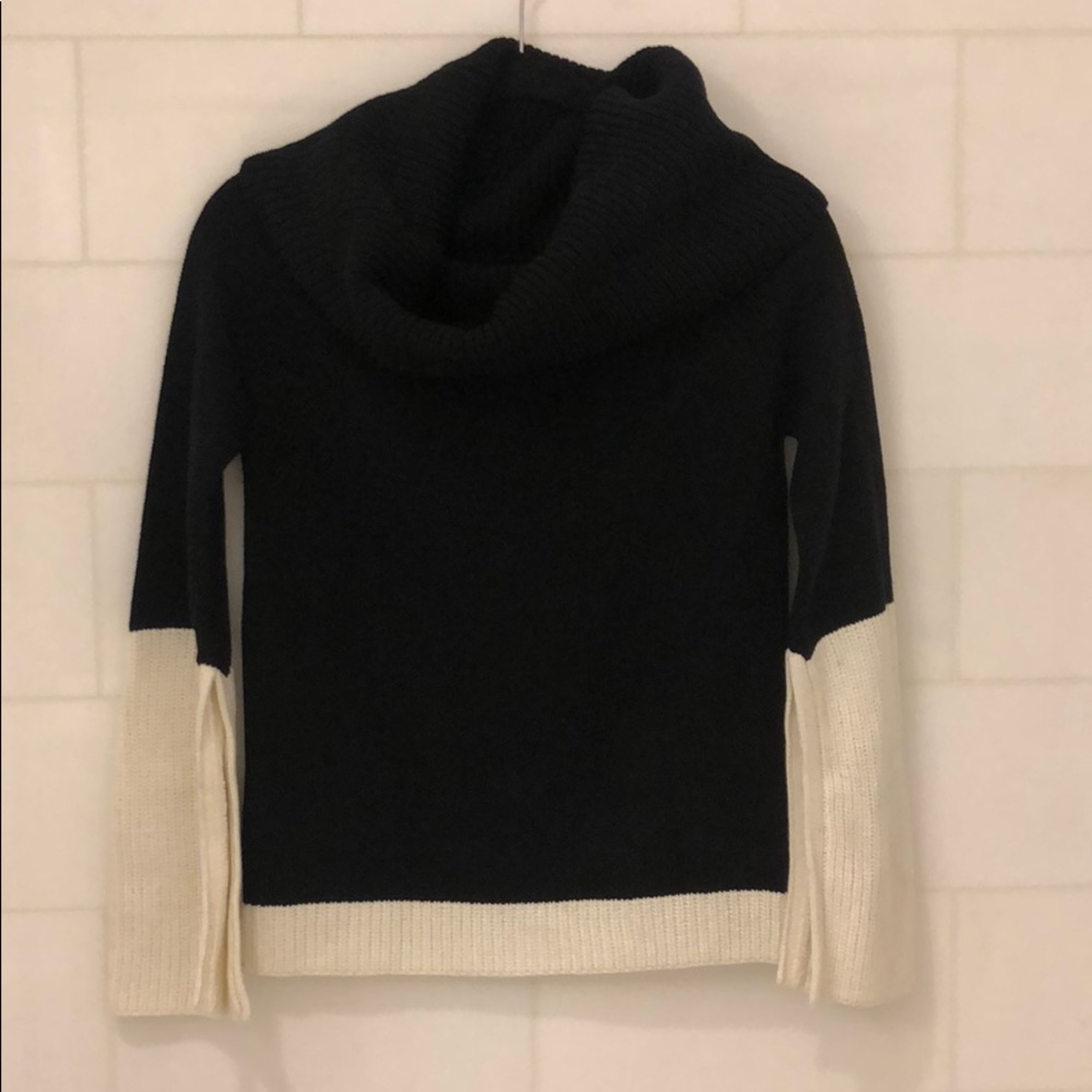 Black & White cowl neck/off shoulder neck sweater